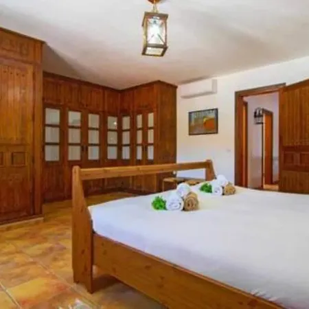 بيت للعطل Casa Crisana *